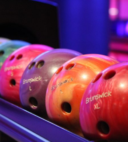 bowling, bowling balls, game-6655889.jpg