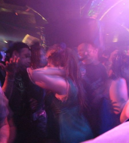 dancing, clubbing, dancers-206740.jpg